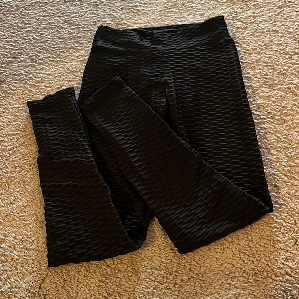 Butt Scrunch Workout Leggings